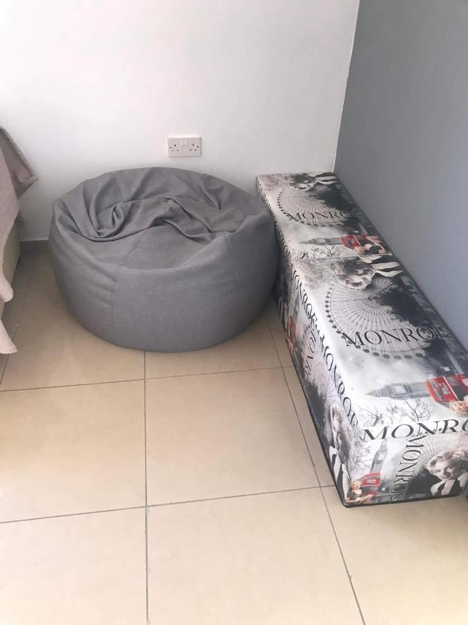 Andris Apartment Paralimni Exterior foto